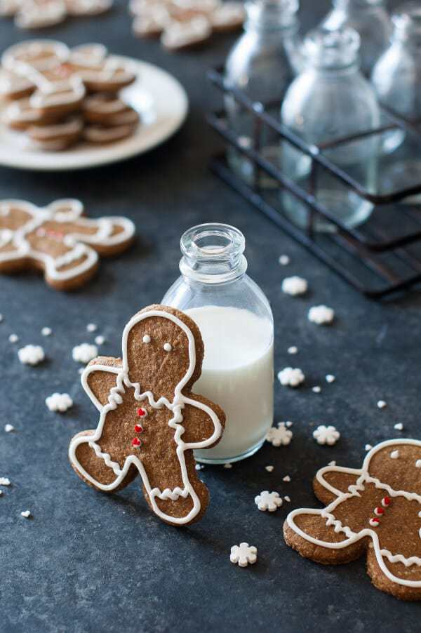 paleo gluten free gingerbread cookies